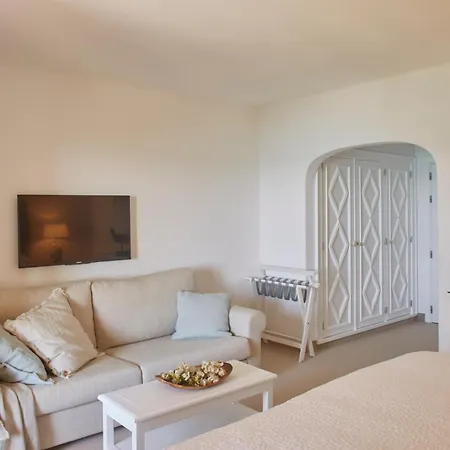 维拉霍亚酒店 5*