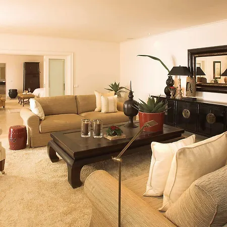 Joya Албуфейра